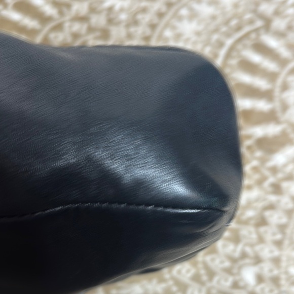 Coach Black Leather Hobo Bag with Adjustable Strap Wear Crossbody or Shoulder - Picture 7 of 16